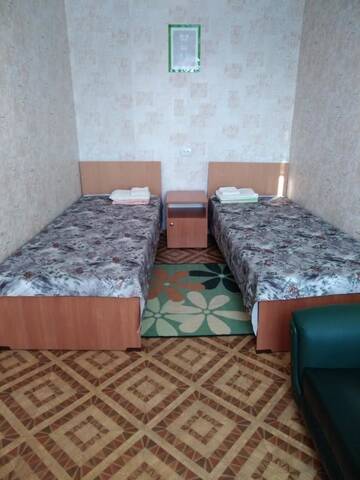 Двухместный номер с 2 отдельными кроватями в Гостинице Гостевой дом на Пролетарке